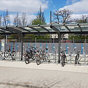 Tübingen, HBF, Thiepvalkaserne, Fahrradboxen